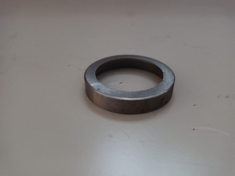 Dzinēja vārsta ligzda (izplūde)