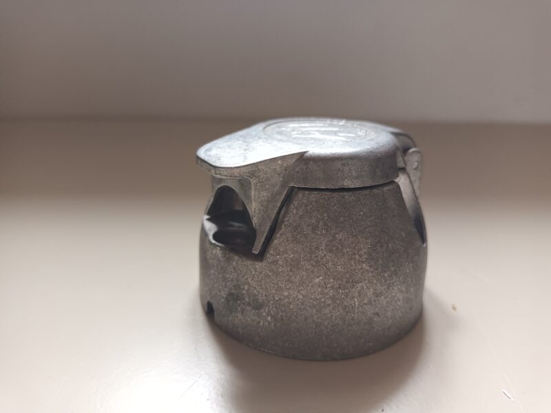 Kontaktligzda (AL) 7-kont.