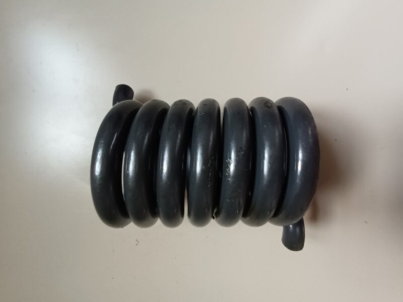 Atspere sēdekļa (kreisā)